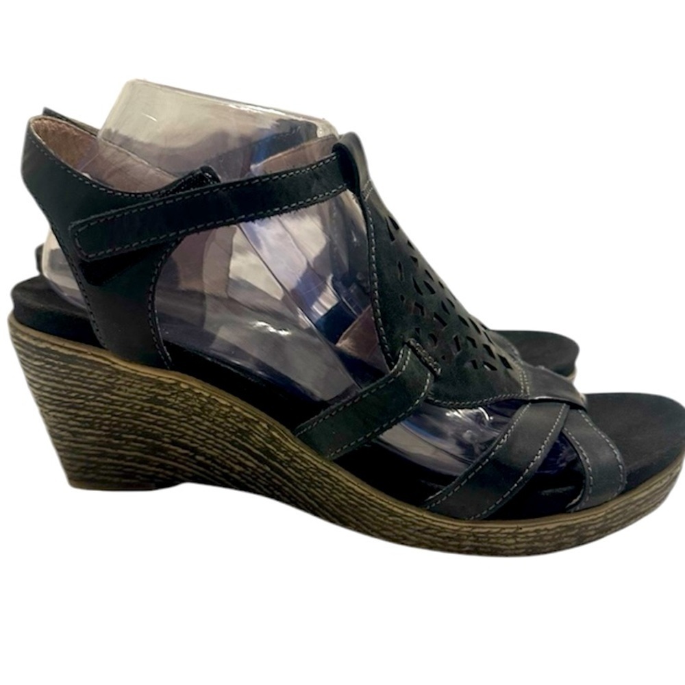 Umberto Raffini Black Leather Orchard Cutout Wedge Sandals Size 41 (US 10)